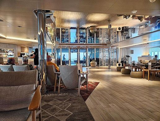 die Main-Lounge
