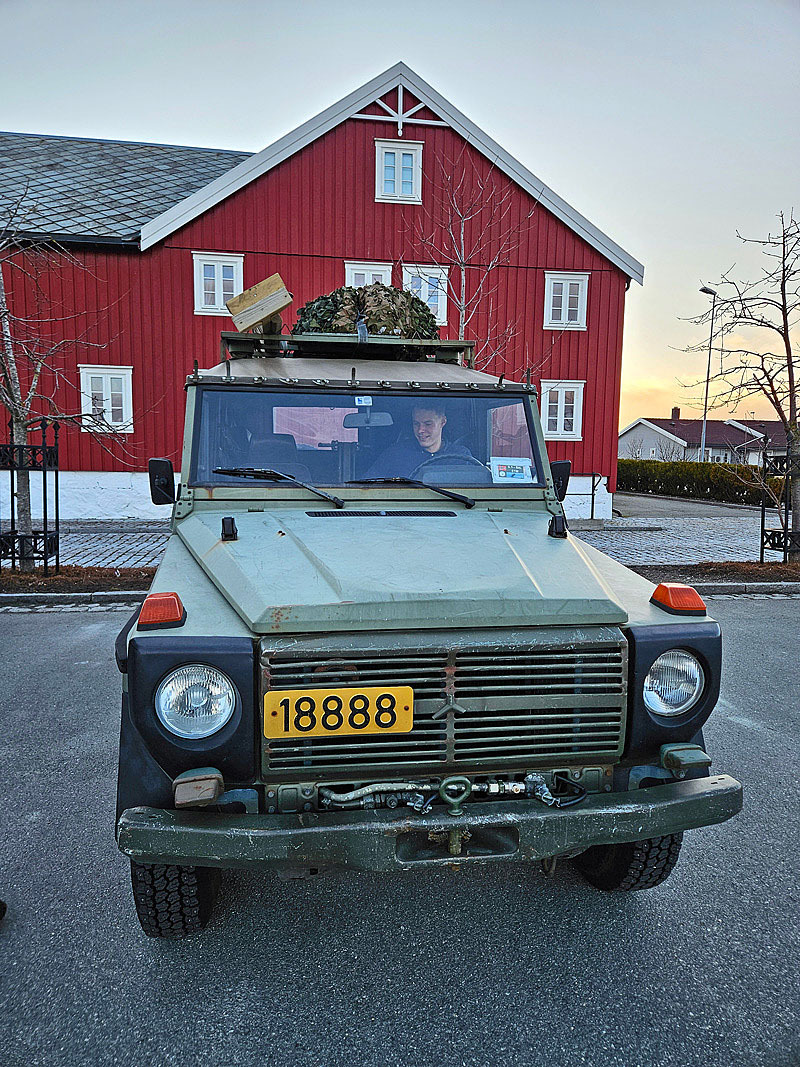 Michi durfte mit Florian eine Tour in einem alten Militärauto unternehmen....