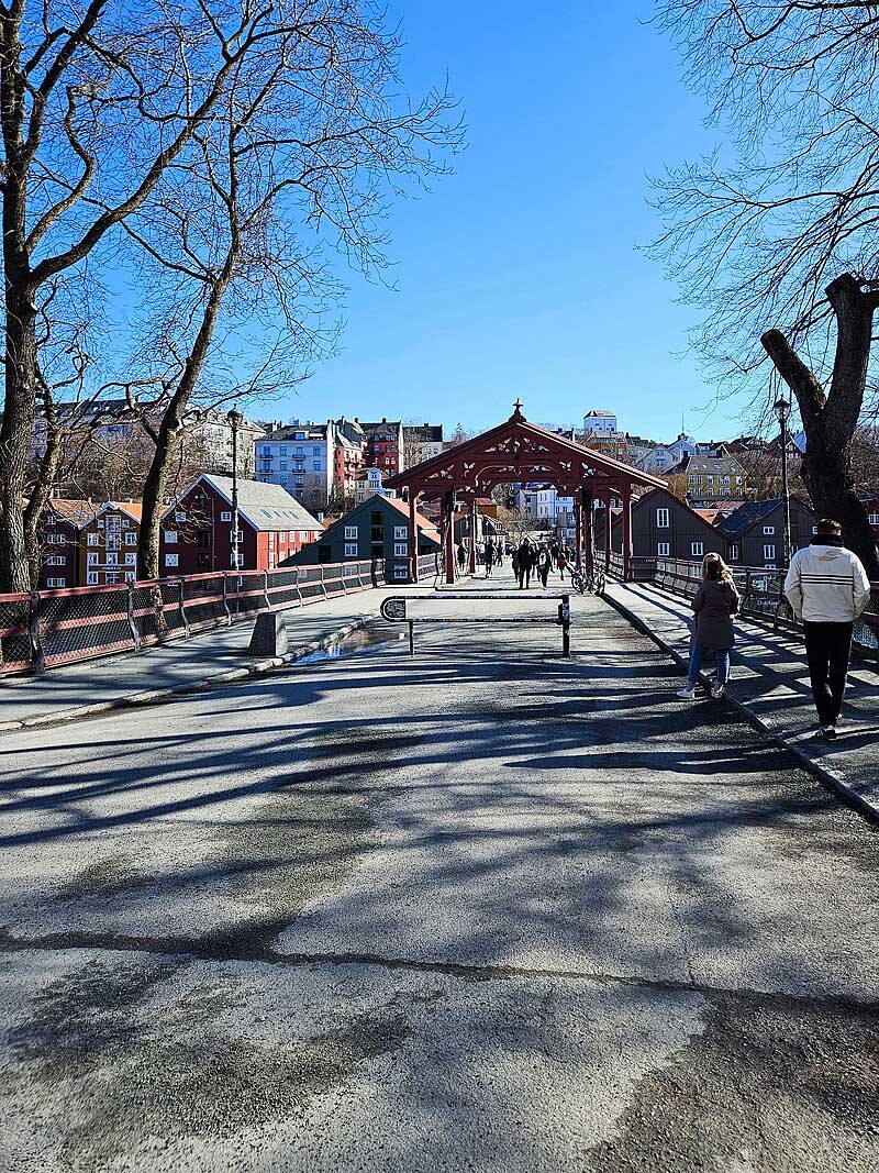 die alte Stadtbrücke (nur noch für Fussgänger)