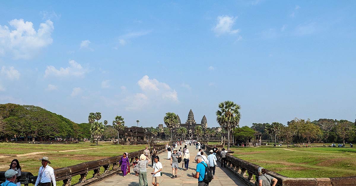 auf dem Weg zum Angkor Wat Tempel
