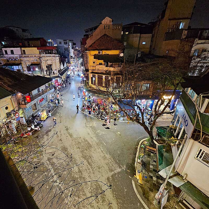 der Blick von meinem Hotelzimmer bei Nacht ;-)