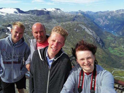 auf dem "Skywalk" über dem Geirangerfjord